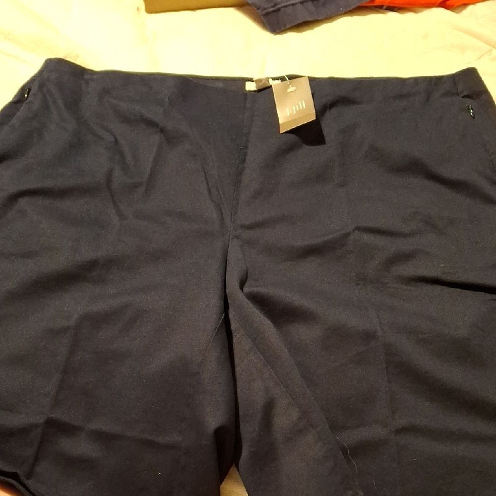 J. Jill Navy Women's Shorts (Can240)